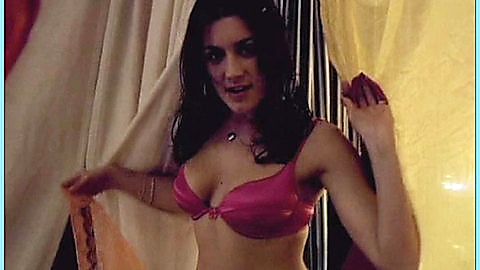 Pic: Kate Magowan in Nailing Vienna (2002)