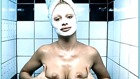 Pic: Lisa Grossmann in Models (1999)