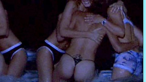 Pic: Vanessa Parise in Kiss the Bride (2002)