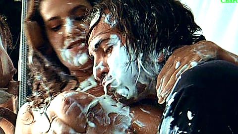 Pic: Elisa Tovati in 99 francs (2007)