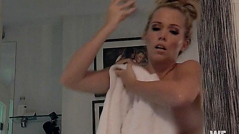Pic: Kendra Wilkinson in Kendra on Top