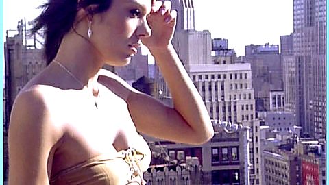 Pic: Adrianne Curry in America's Next Top Model (2003)