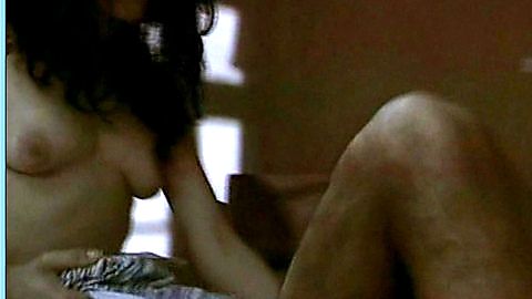 Pic: Lubna Azabal in Une minute de soleil en moins (2003)