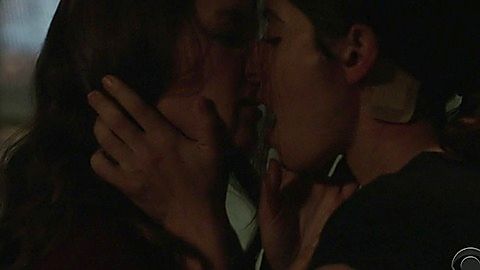 Pic: Sarah Shahi in Person of Interest