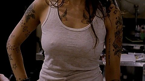 Pic: Sarah Shahi in Bullet to the Head (2013)