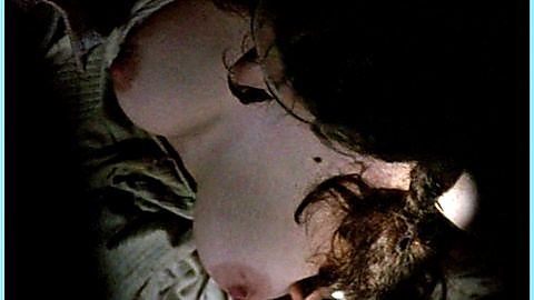 Pic: Nikolina Kujača in Dust (2001)
