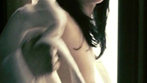 Pic: Leah Cairns in 88 Minutes (2007)