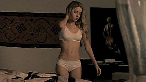 Pic: Bianca Lishansky in Oil on Water (2007)
