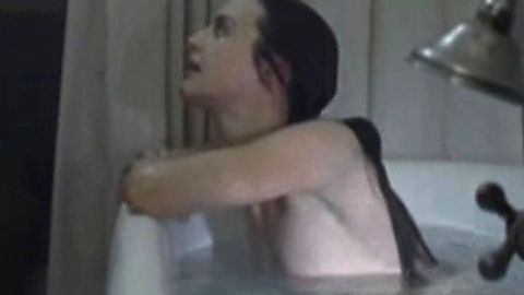 Pic: Jennifer Decker in Les amants naufragés (2010)