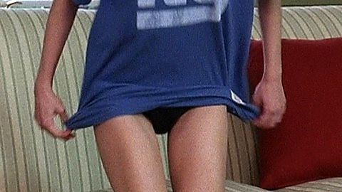 Pic: Alexis Dziena in Entourage (2004)