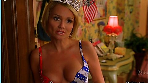 Pic: Kristin Chenoweth in Pushing Daisies (2007)