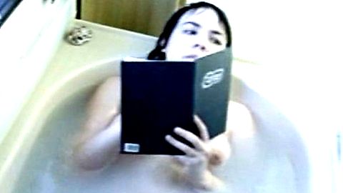 Pic: Emily Barclay in In My Father's Den (2004)