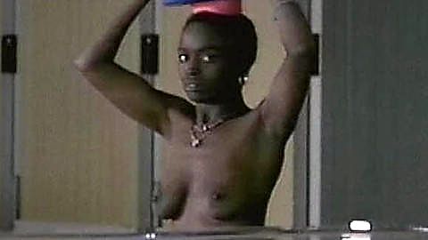Pic: M'bembo  in Marie-Line (2000)