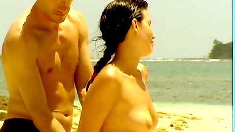 Pic: Linda Paris in Les tropiques de l'amour (2003)