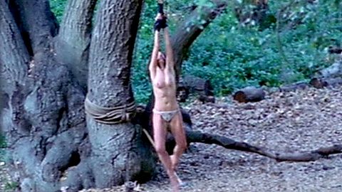 Pic: Natalie Avital in Shallow Ground (2004)