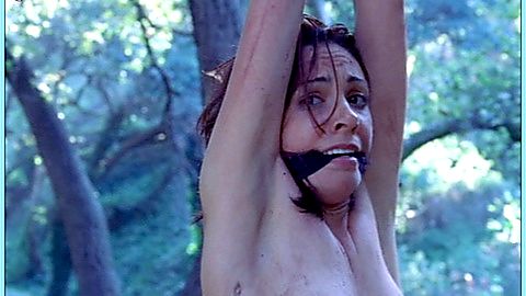 Pic: Natalie Avital in Shallow Ground (2004)