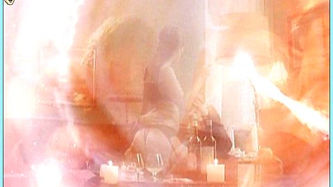 Pic: Menh-Wai Trinh in Rojo sangre (2004)