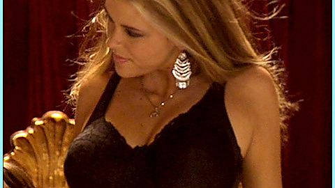 Pic: Sara Michelle Ben Av in The Sisterhood (2004)
