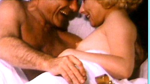 Pic: Muntsa Alcañiz in ¿Lo sabe el ministro? (1991)