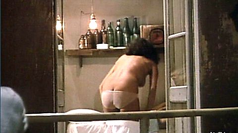 Pic: Maria Grazia Buccella in Basta guardarla (1970)