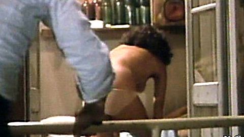 Pic: Maria Grazia Buccella in Basta guardarla (1970)