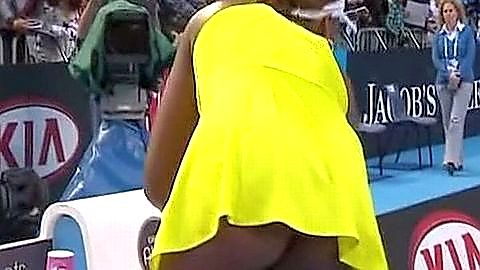 Pic: Venus Williams in 2010 Australian Open (2010)