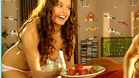 Pic: Jacqui Maxwell in The Dukes of Hazzard (2005)