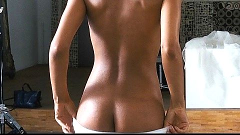 Pic: Liya Kebede in Desert Flower (2009)