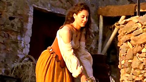 Pic: Clio Baran in Lagardère (2003)