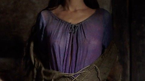 Pic: Nora von Waldstätten in World Without End
