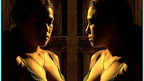 Pic: Giovanna Zacarías in Puerto Vallarta Squeeze (2003)