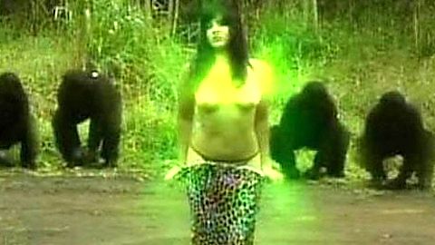 Pic: Sunny Leone in Alabama Jones and the Busty Crusade (2005)