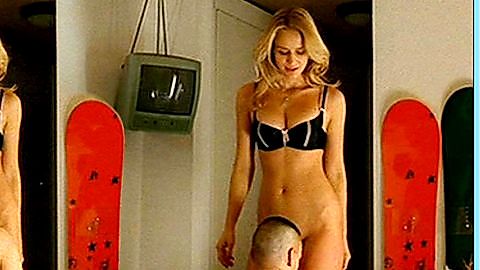 Pic: Simone Müterthies in Snowboarder (2003)