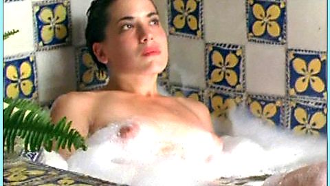 Pic: Alejandra Marin in Secreto de amor (2005)