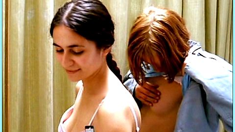 Pic: Pinar Erincin in En garde (2004)