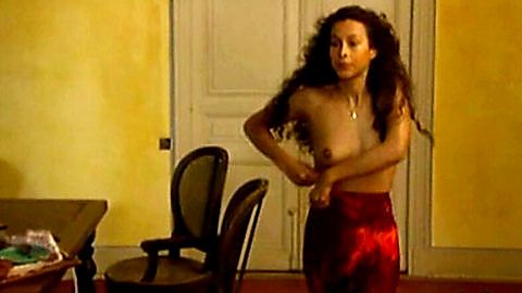 Pic: Vanille Attié in Le prix de la vérité (2001)