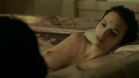 Pic: Anna Brewster in Versailles (2015)
