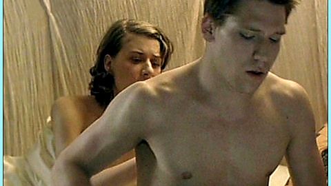 Pic: Marie Rönnebeck in Hallesche Kometen (2005)