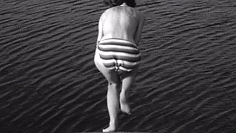 Pic: Barbara Wilson in The Flesh Eaters (1964)