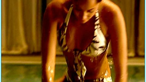 Pic: Naomi Ryan in Mile High (2003)