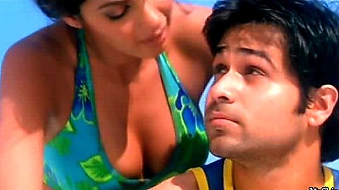 Pic: Mallika Sherawat in Murder (2004)