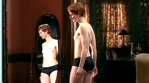 Pic: Sarah Huling in The Strangler's Wife (2002)