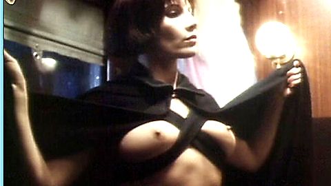 Pic: Pilar Alcón in Aquí huele a muerto (1989)
