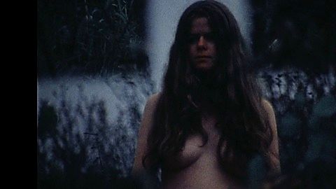 Pic: Linda Bond in Death Bed: The Bed That Eats (1977)