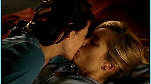 Pic: Inka Friedrich in Sommer vorm Balkon (2005)