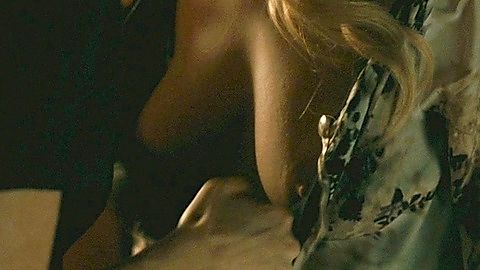 Pic: Amanda Seyfried in Chloe (2010)