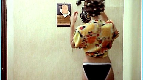 Pic: Mapi Galán in Capullito de alhelí (1986)