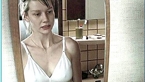 Pic: Sandra Hüller in Requiem (2006)