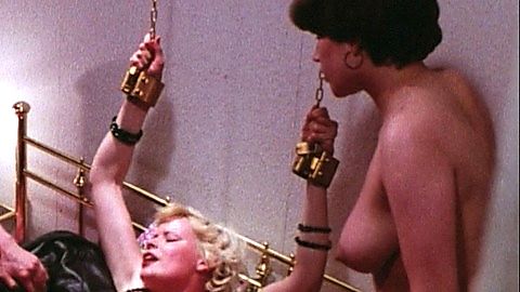 Pic: Esther Moser in Sexy Sisters (1977)