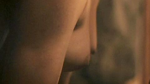 Pic: Jessica Malka in 2 Frogs dans l'Oues (2010)